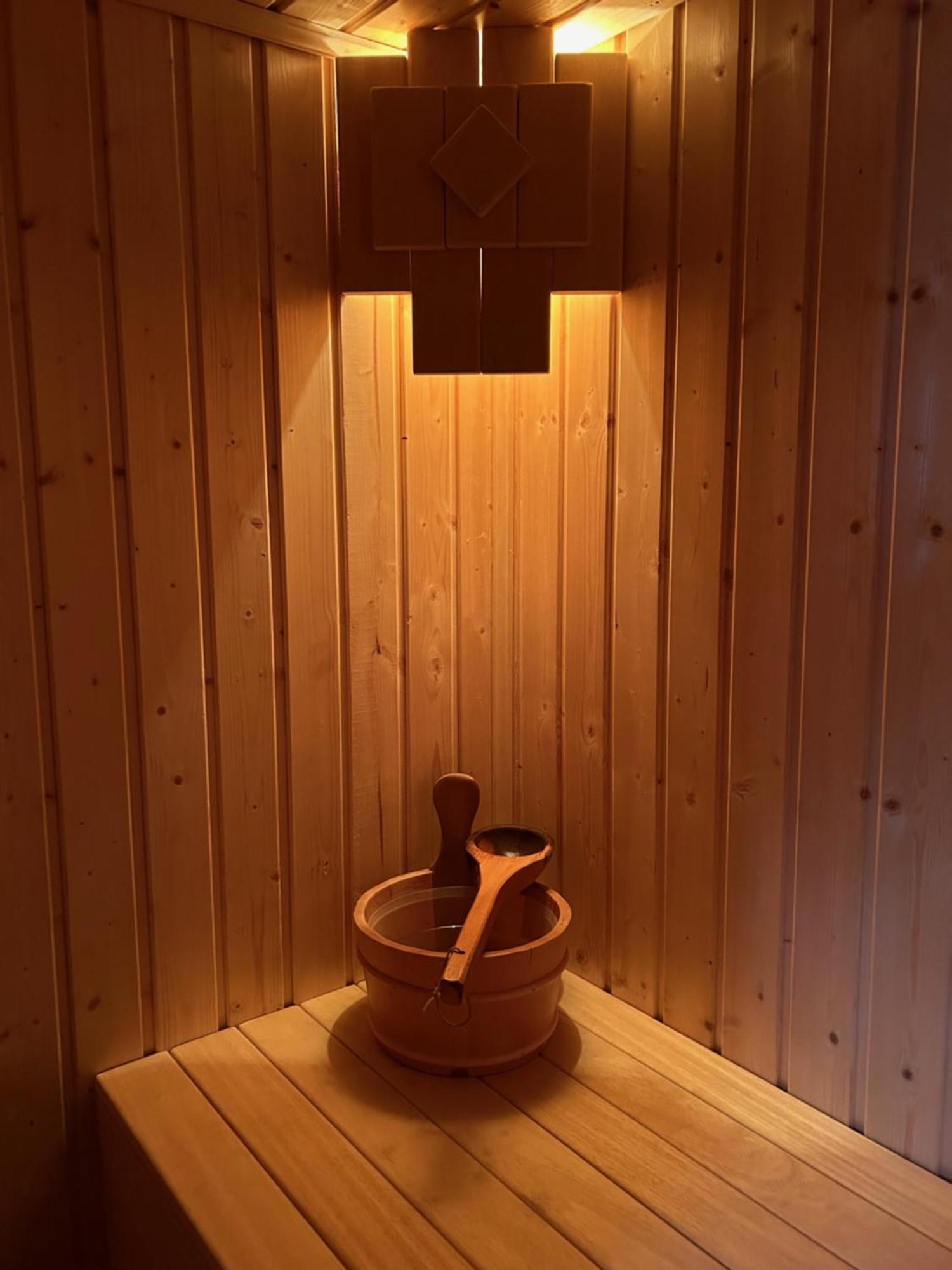 In De Bocht - Hottub Sauna Gemonde Bagian luar foto